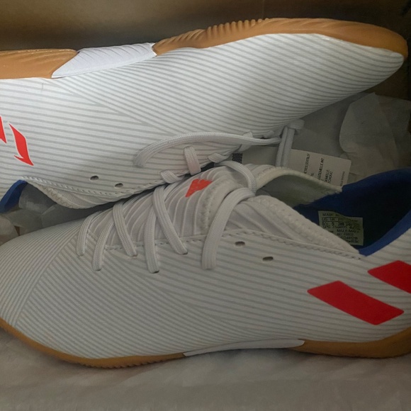 Indoor Soccer Cleats - Picture 2 of 5